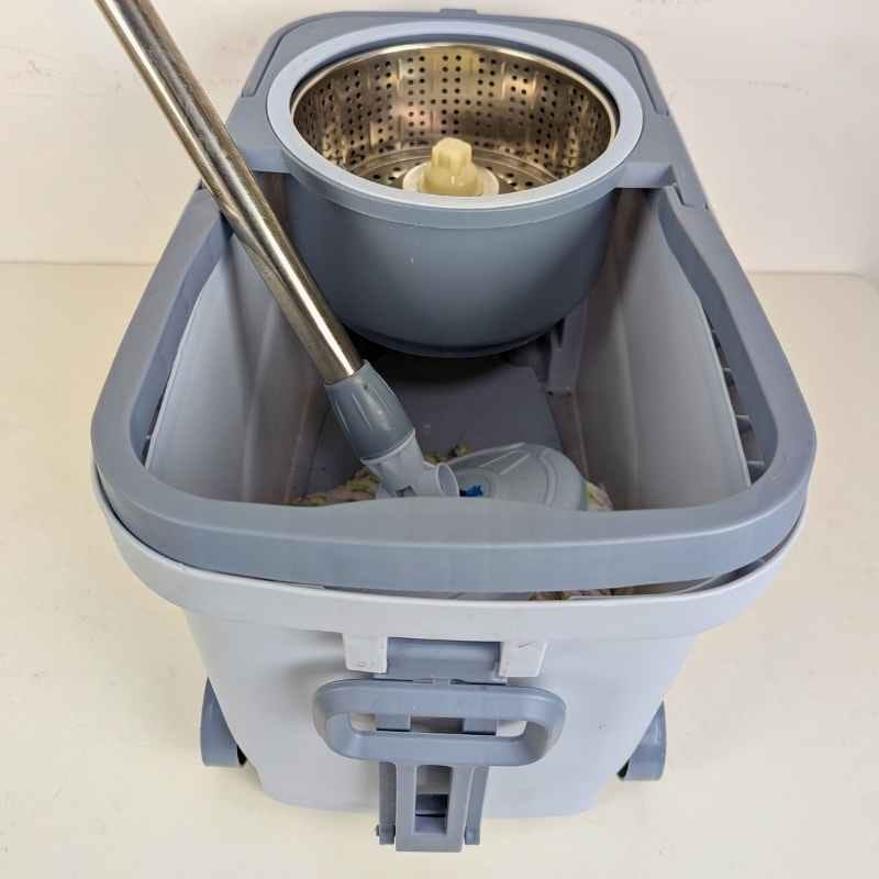 Spin mop with 4 wheel 15 litter mop-001 - Image 2